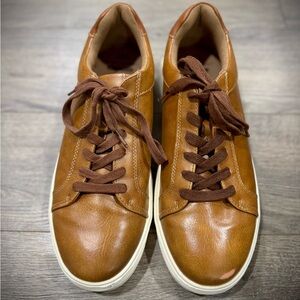 Men’s Size 10.5 Camel Business Casual Sneakers